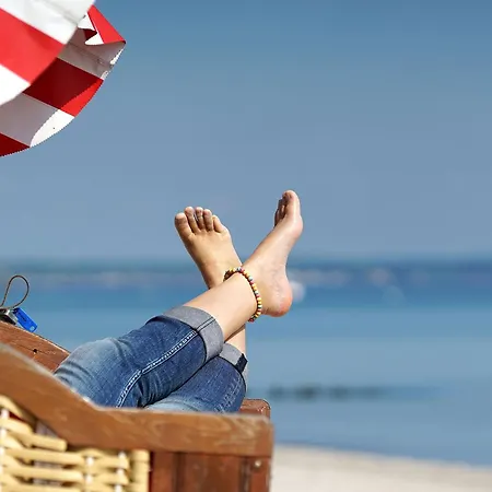 Seebadbrise - Traumhafte Ausblicke Und Maritimes Flair Im Herzen Von *