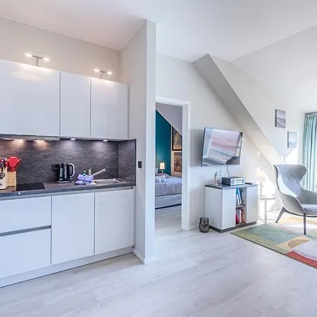 Seebadbrise - Traumhafte Ausblicke Und Maritimes Flair Im Herzen Von